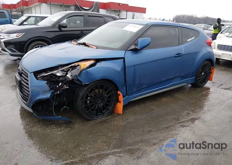 2016 Hyundai Veloster Turbo Rally Edition z USA, uszkodzony, nr VIN KMHTC6AE2GU251165